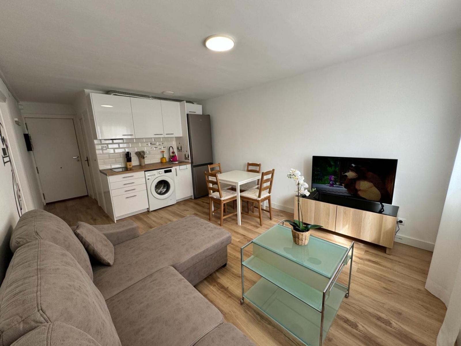 Acogedor Apartamento A 50 Metros Del Mar 坎布里尔斯 外观 照片