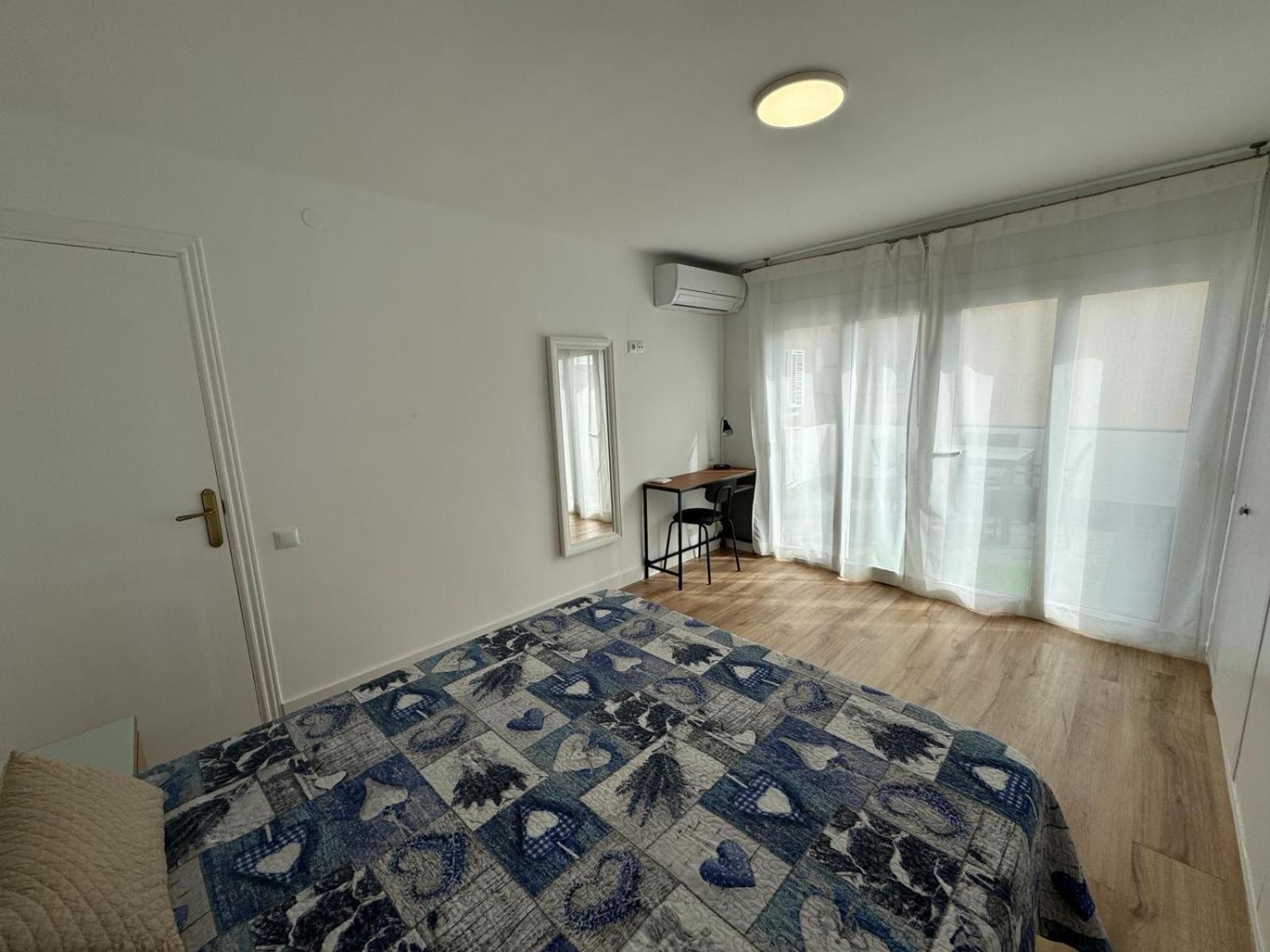 Acogedor Apartamento A 50 Metros Del Mar 坎布里尔斯 外观 照片